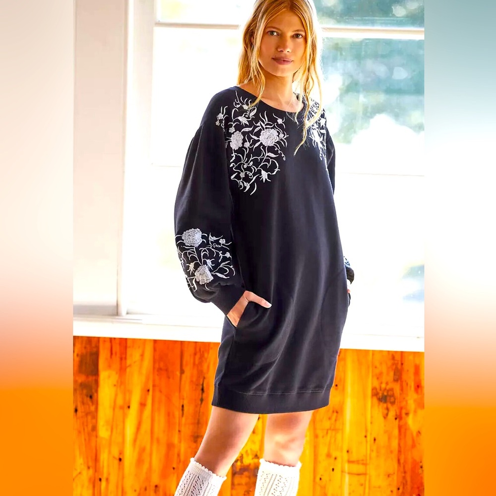 Anthro Daily Practice Black & White Embroidered Sweatshirt Dress XL Like New